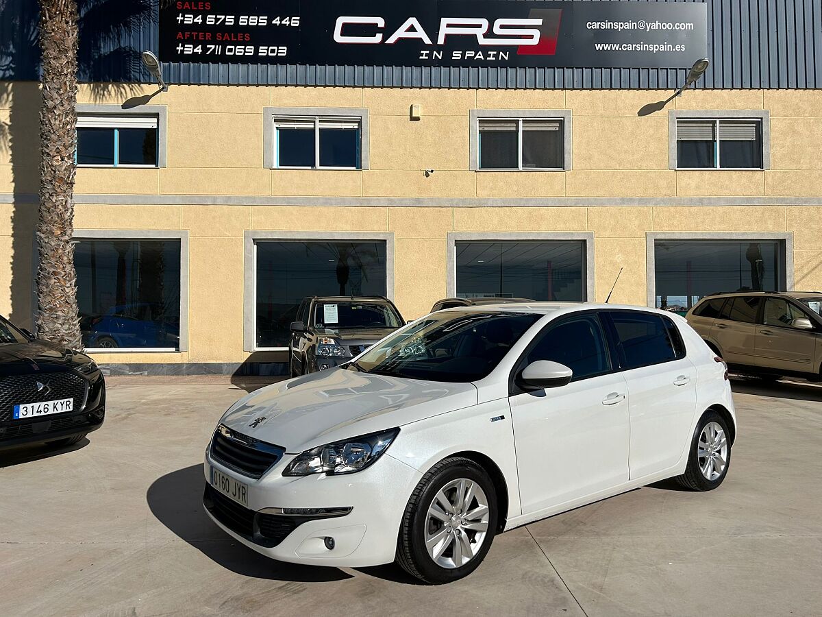 PEUGEOT 308 STYLE 1.2 E-THP AUTO SPANISH LHD IN SPAIN 78000 MILES SUPERB 2017